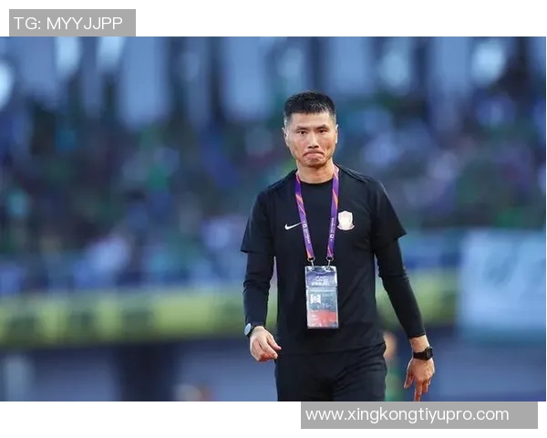 邵佳一将携西海岸教练组加盟国足引发媒体关注